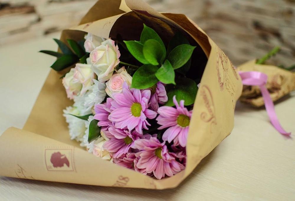 Букет цветов из: Розы и Хризантемы в Суходоле