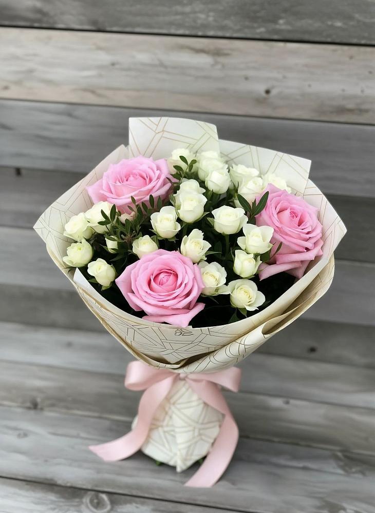 Букет цветов из: Розы в Суходоле