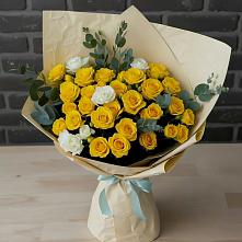 Букет цветов из:  Розы в Суходоле