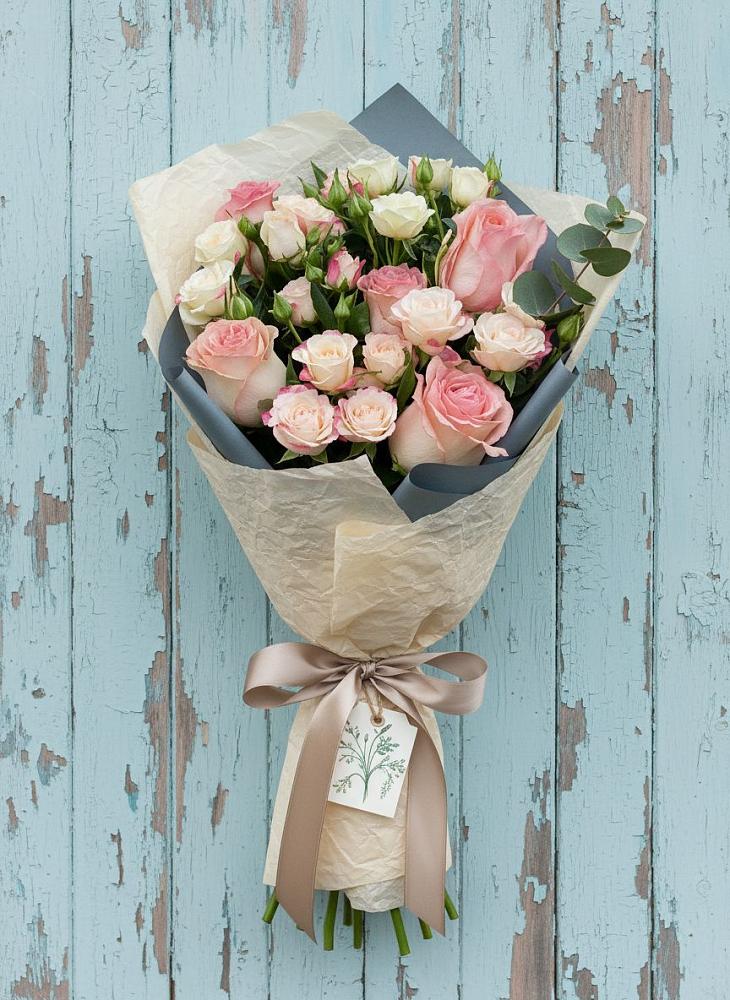 Букет цветов из: Розы в Суходоле