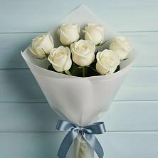Букет 7 Белых роз Эдлесс Лав в Суходоле