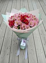 Букет цветов из:  Альстромерии в Суходоле