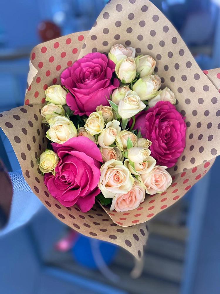 Букет цветов из: Розы в Суходоле