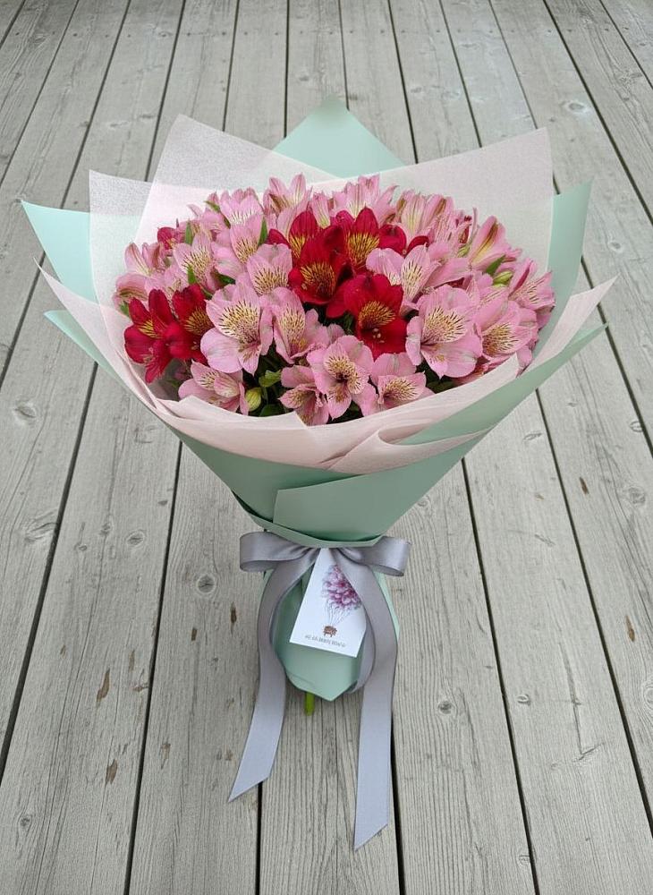 Букет цветов из: Альстромерии в Суходоле