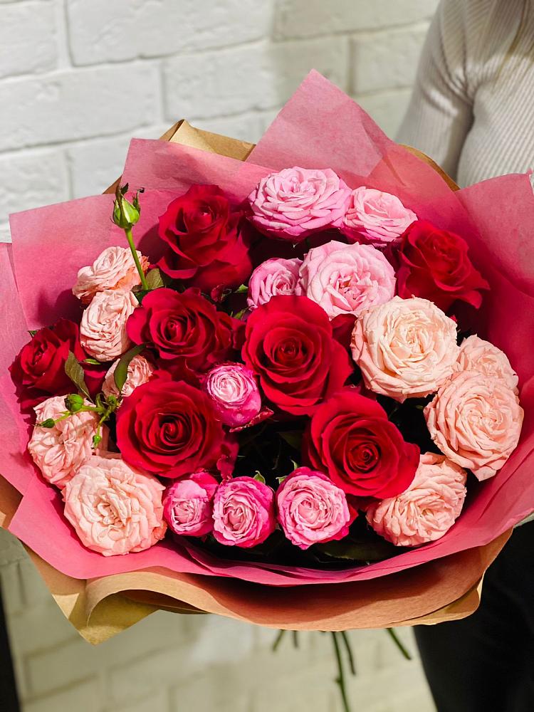 Букет цветов из: Розы в Суходоле