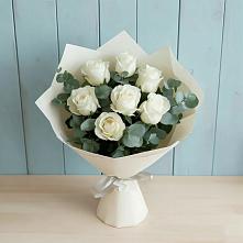 Букет Белые розы в Эвкалипте в Суходоле